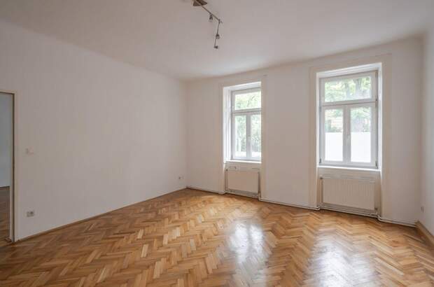 Altbauwohnung mit Balkon kaufen in 1130 Wien (Bild 1)