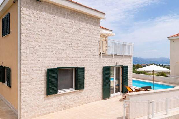 Haus mit Garten kaufen in 21410 Škrip (Bild 5)