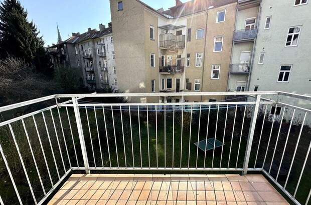 Altbauwohnung mit Balkon mieten in 8010 Graz (Bild 3)