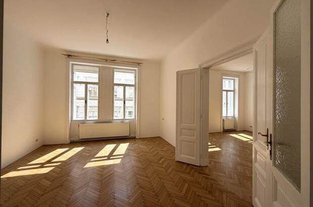 Altbauwohnung mit Balkon mieten in 1010 Wien