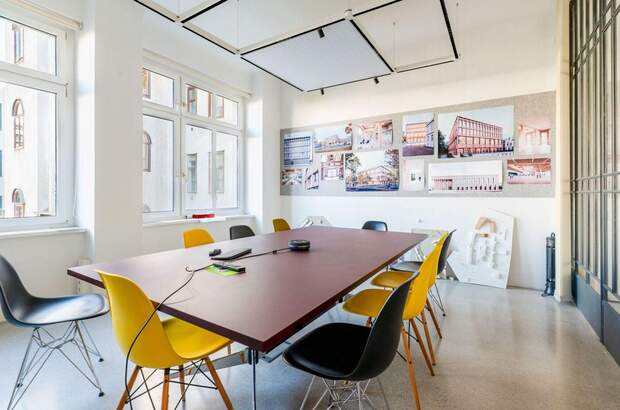 Altbauwohnung mit Balkon kaufen in 1070 Wien (Bild 2)