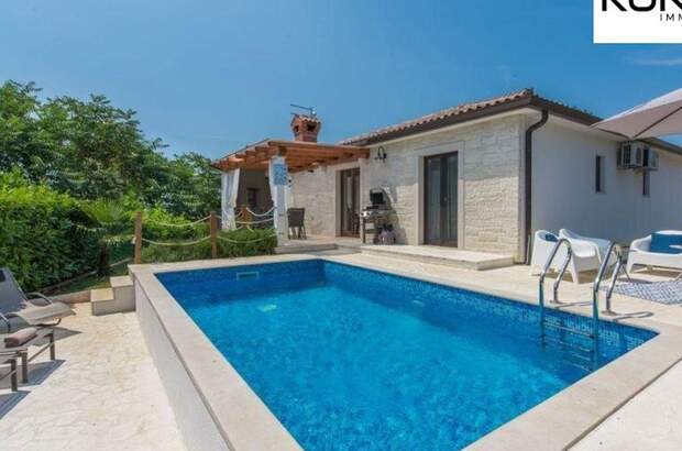 Haus kaufen in 52466 Novigrad (Bild 1)