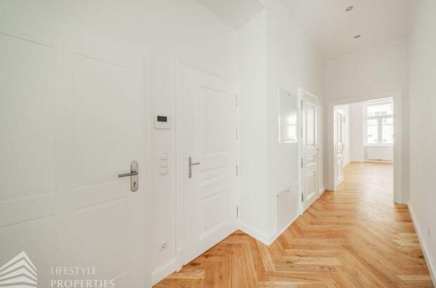 Altbauwohnung mit Balkon kaufen in 1040 Wien (Bild 3)