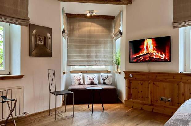 Altbauwohnung mit Balkon kaufen in 6370 Kitzbühel (Bild 2)