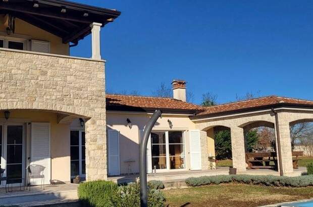 Haus kaufen in 52341 Žminj (Bild 1)