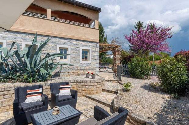 Haus kaufen in 52440 Porec (Bild 4)