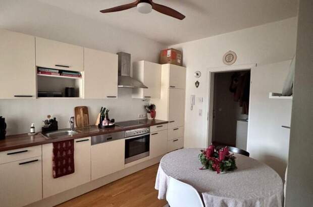 Altbauwohnung mit Balkon kaufen in 8010 Graz (Bild 2)