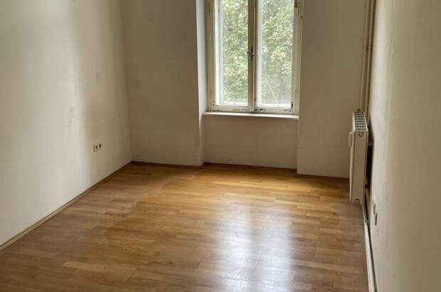 Altbauwohnung mit Balkon mieten in 8010 Graz (Bild 4)