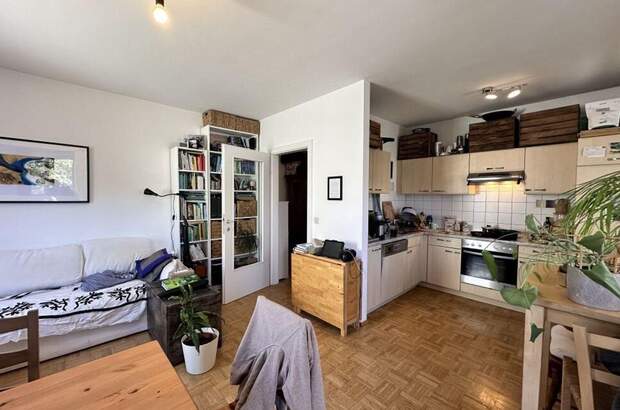 Altbauwohnung mit Balkon mieten in 8020 Graz (Bild 2)