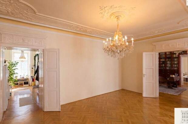 Altbauwohnung kaufen in 1090 Wien (Bild 2)