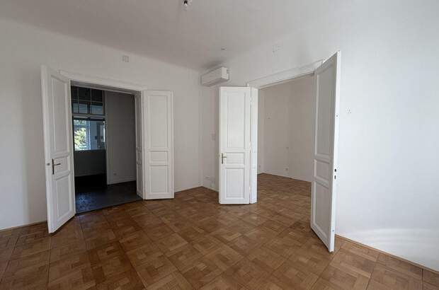 Altbauwohnung mit Balkon kaufen in 8010 Graz (Bild 2)