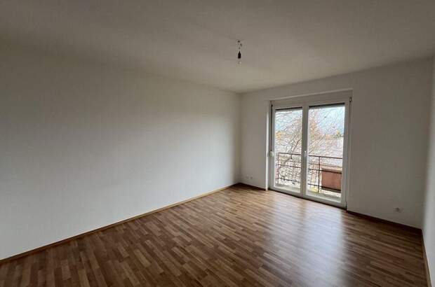 Wohnung mit Balkon kaufen in 9183 Schlatten (Bild 2)
