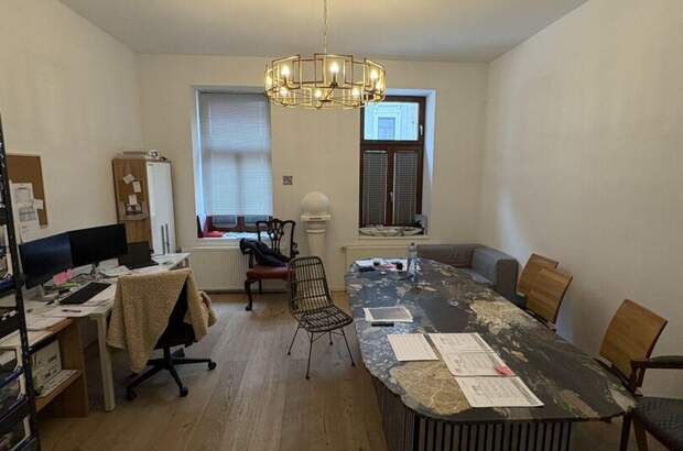 Altbauwohnung kaufen in 1160 Wien (Bild 2)