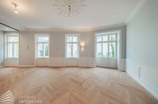 Altbauwohnung mit Balkon kaufen in 1090 Wien (Bild 1)