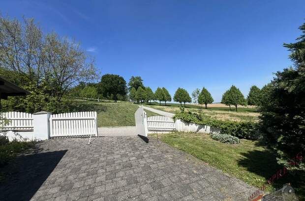 Einfamilienhaus kaufen in 2113 Karnabrunn (Bild 1)