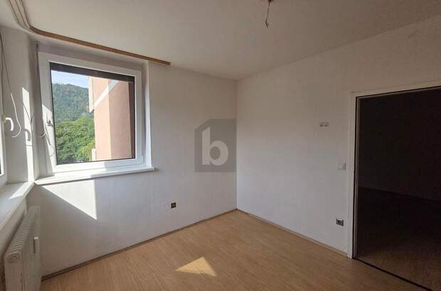 Wohnung mit Balkon kaufen in 8051 Graz