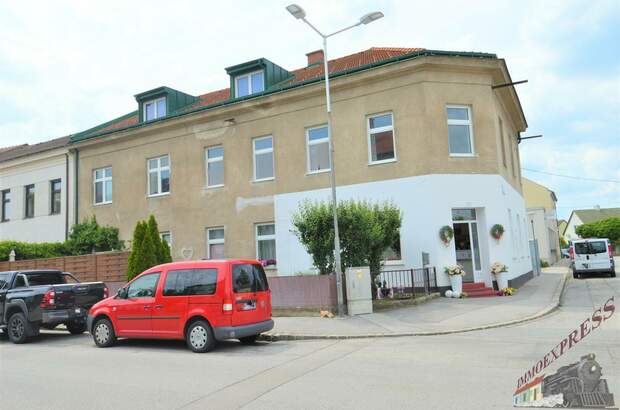 Mehrfamilienhaus kaufen in 2325 Himberg (Bild 1)