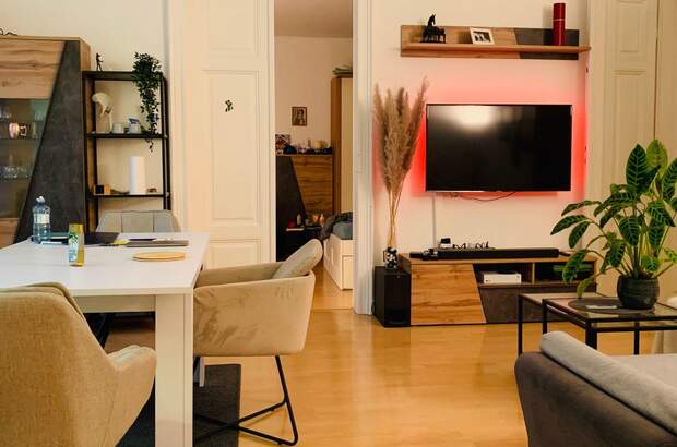 Altbauwohnung mieten in 1090 Wien (Bild 1)