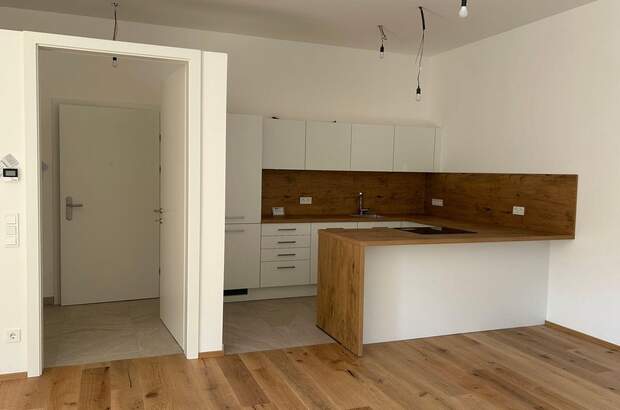 Altbauwohnung mit Balkon mieten in 2564 Weissenbach (Bild 2)