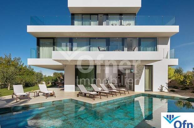 Haus kaufen in 23206 Sukošan (Bild 1)