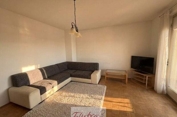 Altbauwohnung mit Balkon kaufen in 4600 Wels (Bild 2)
