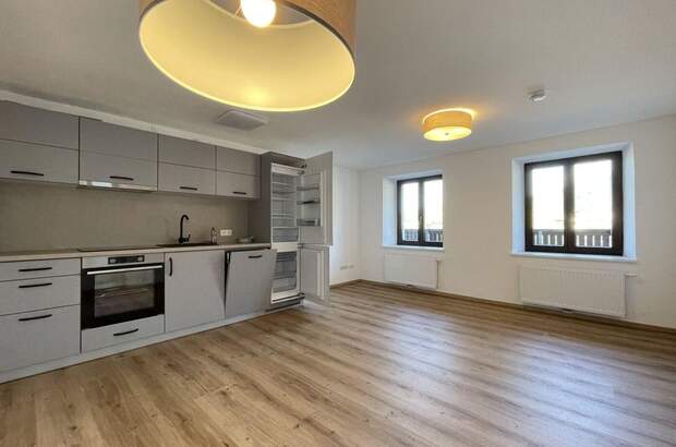 Altbauwohnung mit Balkon kaufen in 6130 Schwaz