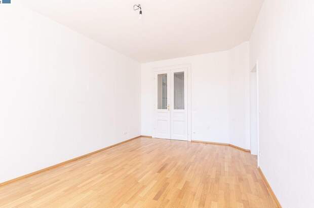 Altbauwohnung mit Balkon mieten in 1090 Wien (Bild 2)