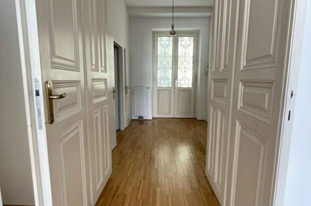 Altbauwohnung kaufen in 1090 Wien (Bild 2)