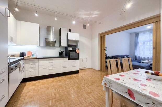 Altbauwohnung mieten in 8010 Graz (Bild 1)