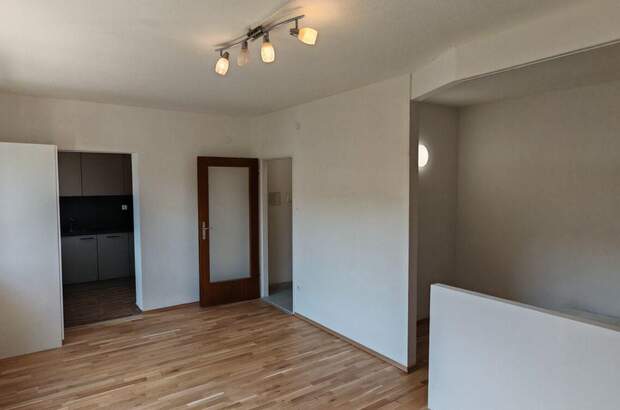 Altbauwohnung kaufen in 6020 Innsbruck (Bild 2)