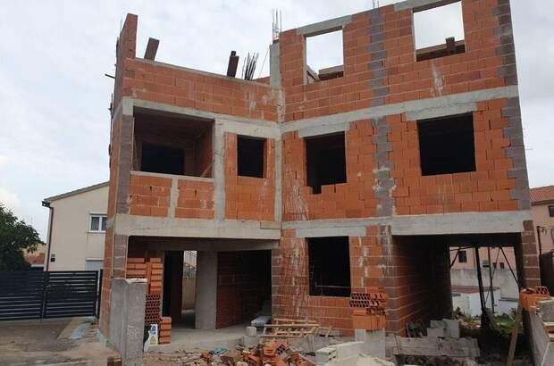 Wohnung kaufen in 52100 Pula (Bild 3)