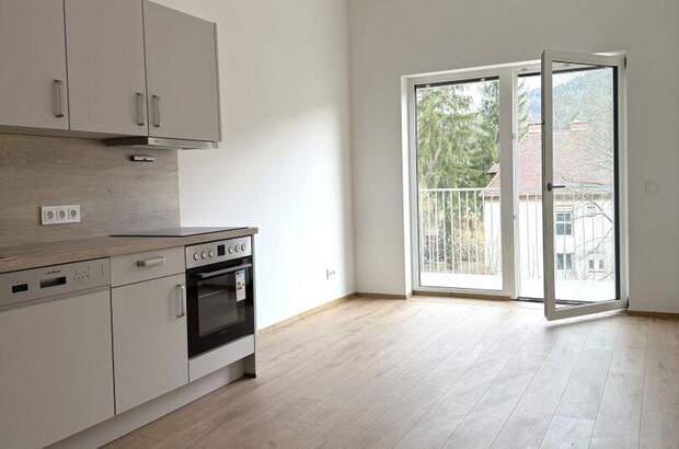 Altbauwohnung mit Balkon mieten in 8680 Mürzzuschlag (Bild 1)