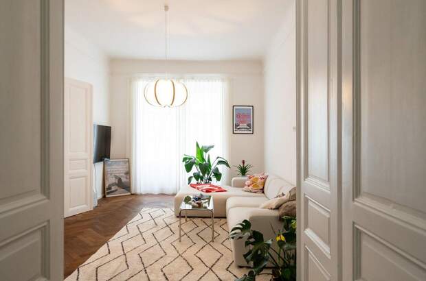 Altbauwohnung mit Balkon kaufen in 8010 Graz (Bild 2)