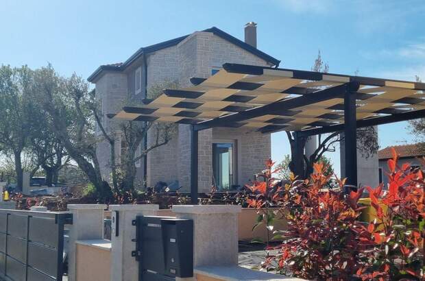 Haus kaufen in 52440 Porec (Bild 3)