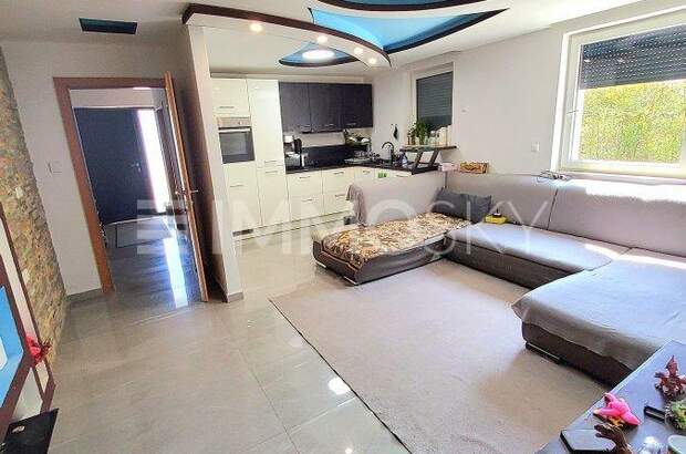 Mehrfamilienhaus kaufen in 4600 Wels (Bild 2)