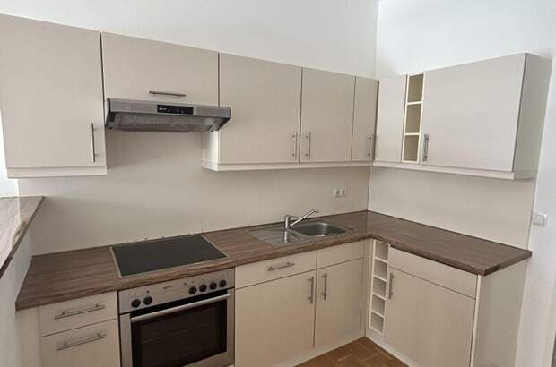 Altbauwohnung mit Balkon kaufen in 8020 Graz (Bild 3)