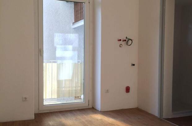 Altbauwohnung mit Balkon mieten in 5020 Salzburg (Bild 2)