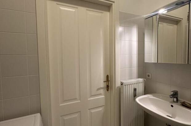 Altbauwohnung mit Balkon kaufen in 8010 Graz (Bild 5)