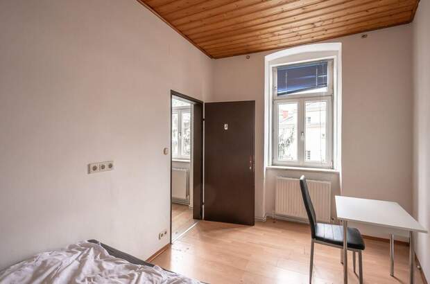 Altbauwohnung mit Balkon kaufen in 1120 Wien (Bild 3)