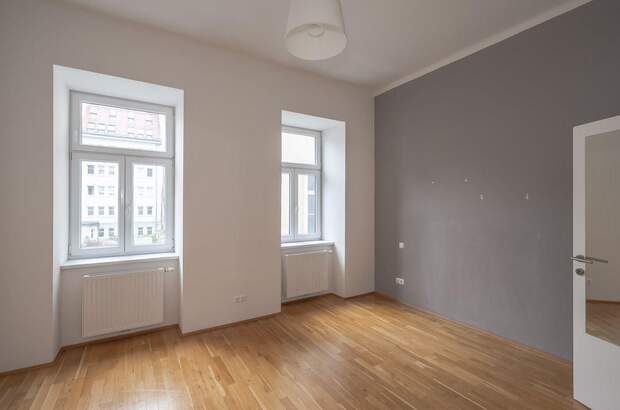 Altbauwohnung mit Balkon kaufen in 1070 Wien (Bild 3)