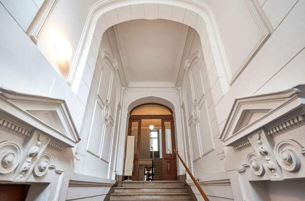 Altbauwohnung mit Balkon kaufen in 1020 Wien (Bild 1)