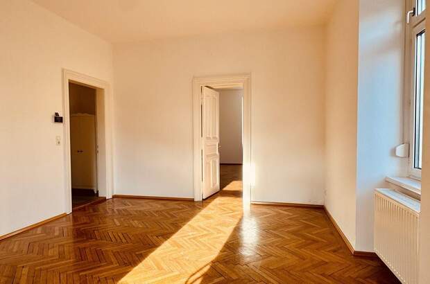 Altbauwohnung mit Balkon mieten in 4810 Gmunden (Bild 5)