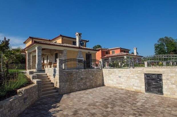 Haus kaufen in 52466 Novigrad (Bild 2)