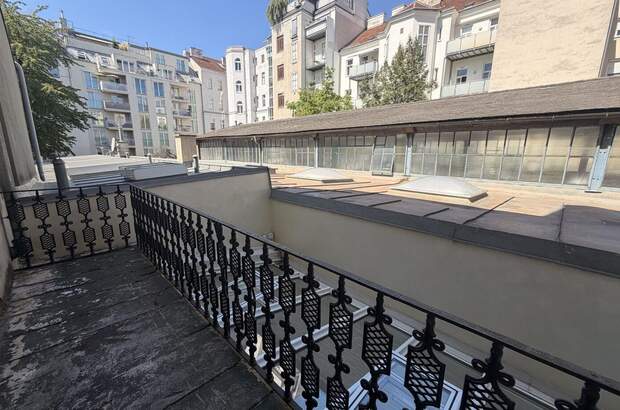 Altbauwohnung mit Balkon kaufen in 1070 Wien (Bild 4)