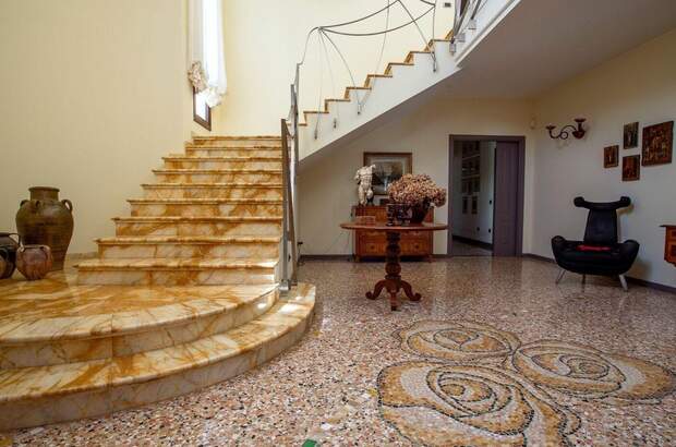 Haus mit Garten kaufen in 33034 Fagagna (Bild 2)