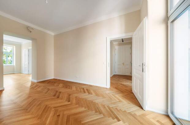 Altbauwohnung mit Balkon kaufen in 1160 Wien (Bild 2)