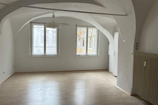 Altbauwohnung mieten in 8010 Graz (Bild 1)