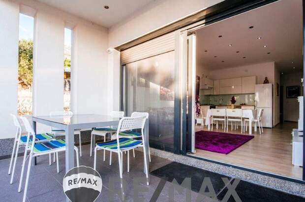 Wohnung mit Balkon kaufen in 23250 Košljun (Bild 1)