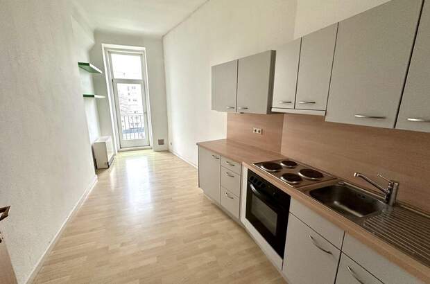 Altbauwohnung mit Balkon mieten in 8010 Graz (Bild 3)