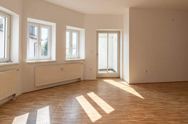 Altbauwohnung mit Balkon mieten in 4600 Wels (Bild 2)